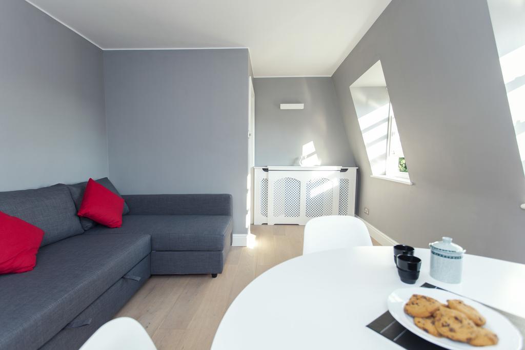 Italianflat - Elsham Apartment Londra Exterior foto